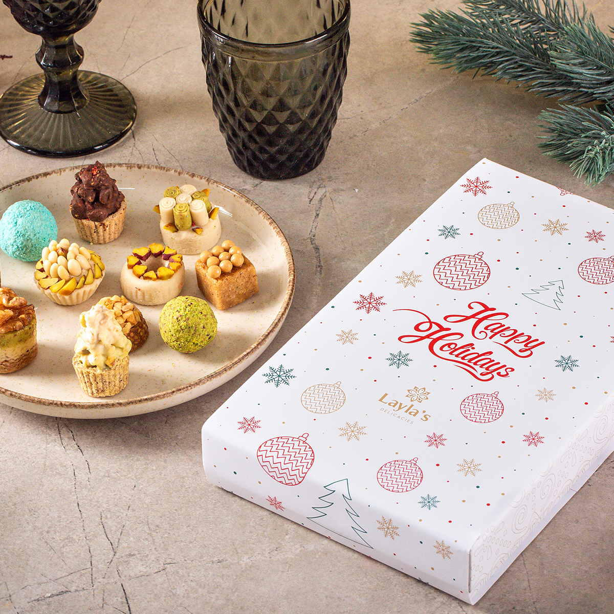 Happy Holidays Gift Box, 15 pc.