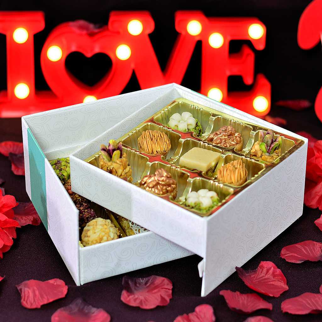 Valentines Gift Box, 23 pc. - Layla's Delicacies